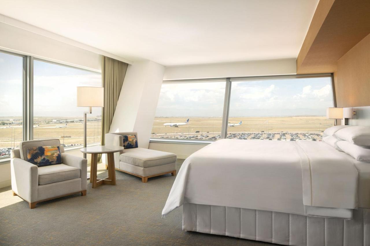 The Westin International Airport 4* Denver