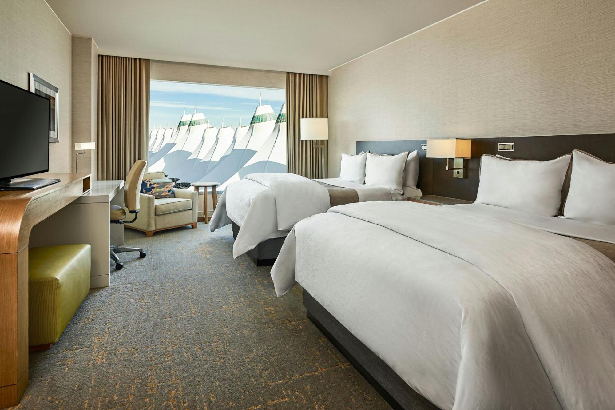 Hotel The Westin International Airport 4*